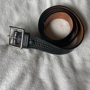 Dutyman Leather Belt leather basket weave design 48" silver buckle 1.5" wide blk